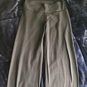 Bootcut Nike leggings
